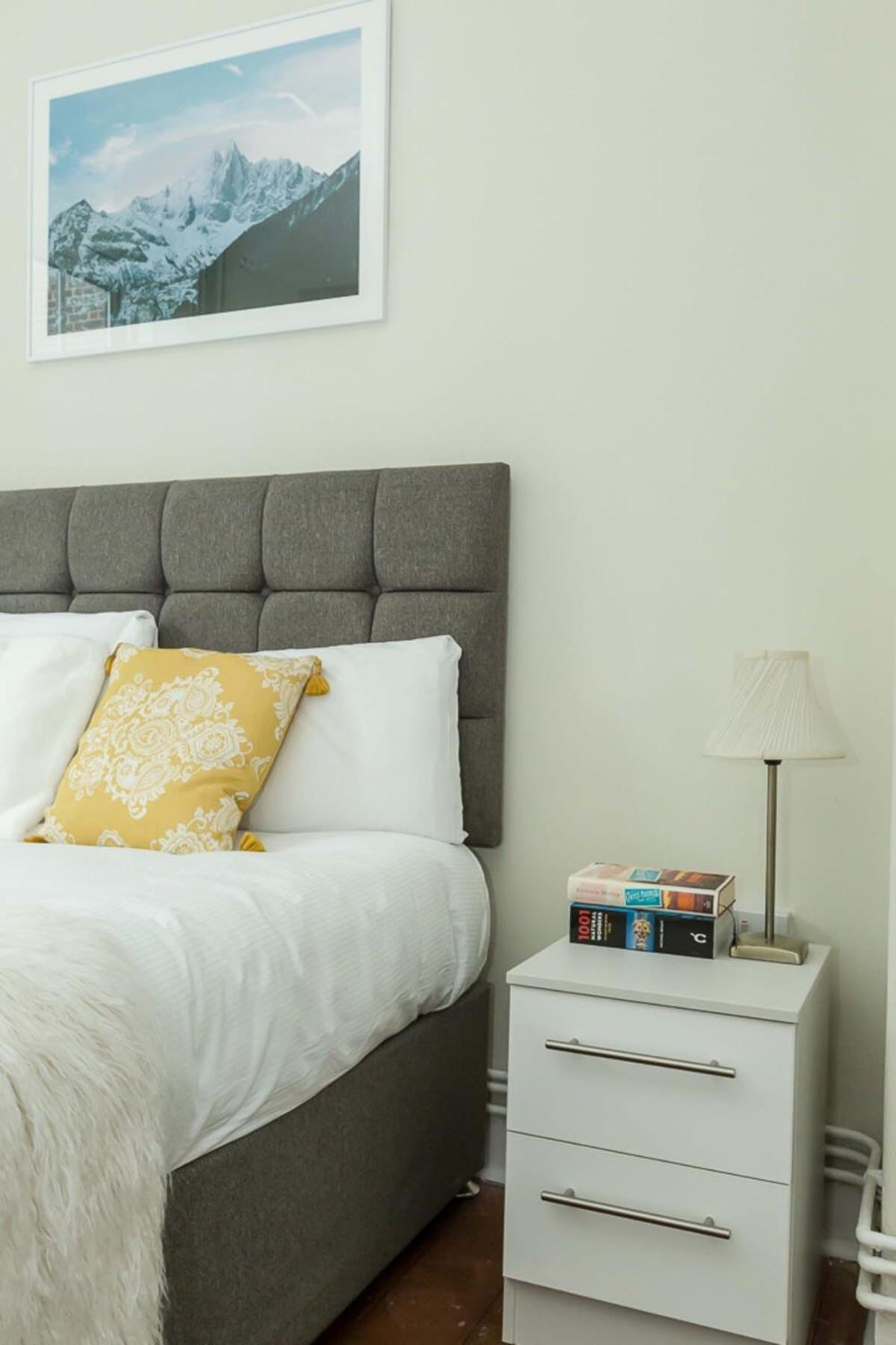 Convenient 2 Bedroom Apartment In Waterloo Londra Exterior foto